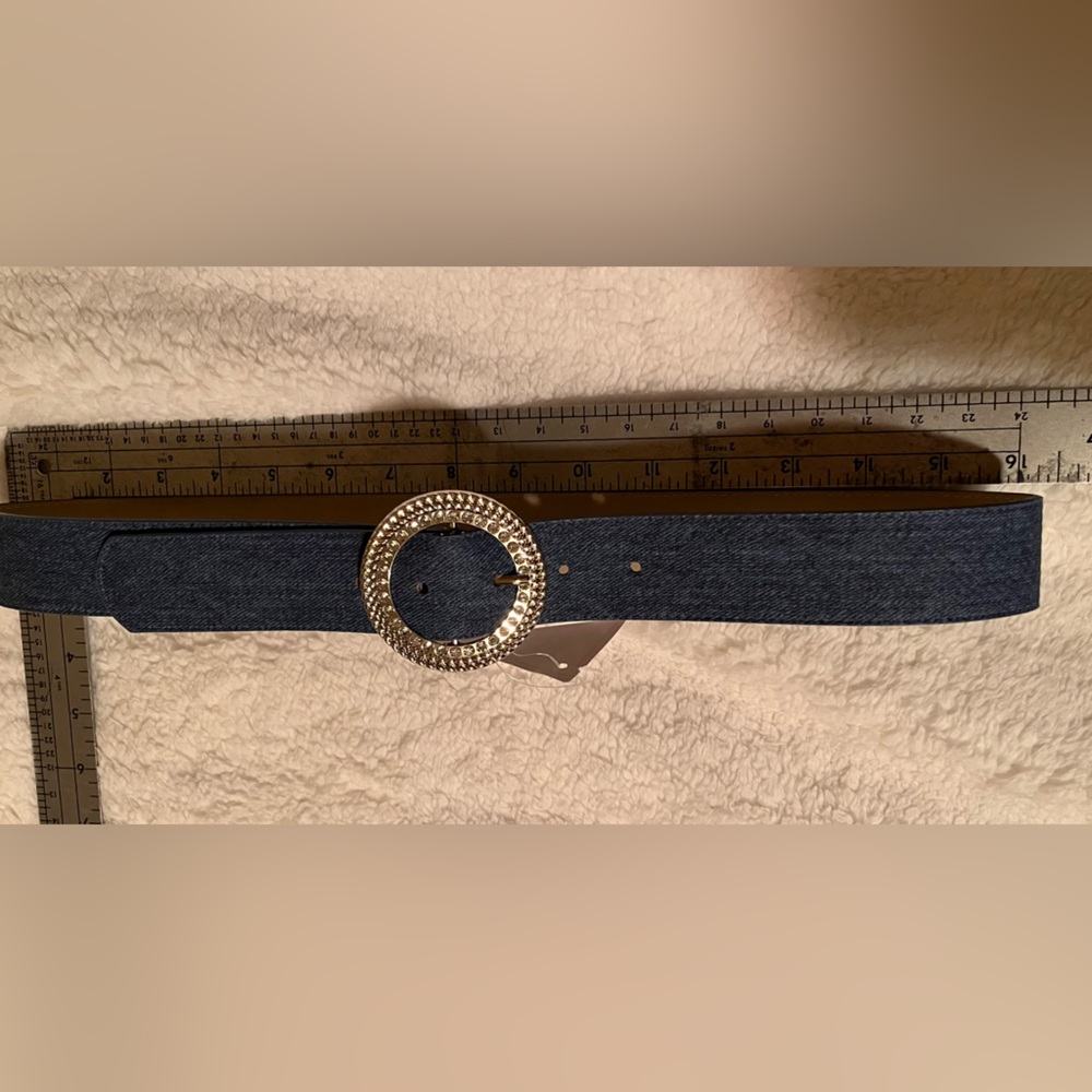 Faux Leather / Rhinestone Buckle - Picture 2 of 4